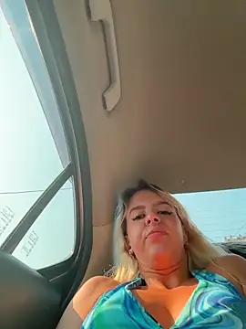 LikaCat online show from April 3, 1:58 am