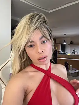 Snapshot of Alison_Diaz17 chatting on October 14, 11:29 pm Alison Diaz17 online show from October 14, 11:29 pm