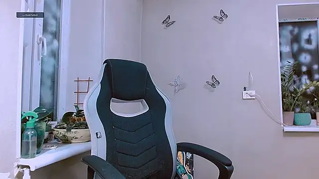 RosaJil online show from January 14, 7:08 pm