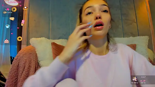 Sassy Teen online show from December 19, 6:49 am