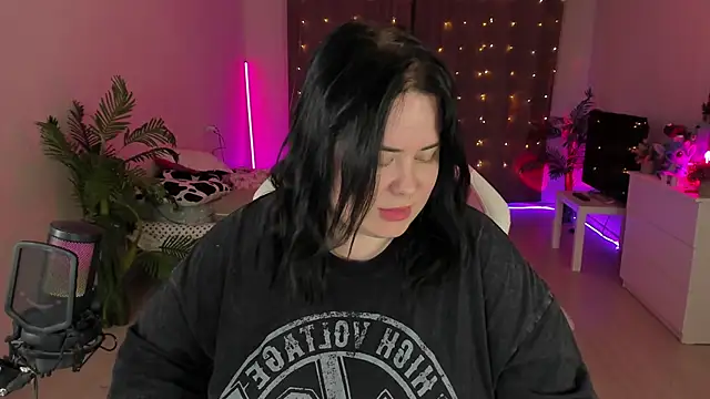 Snapshot of Akemi_BBW chatting on September 8, 4:39 pm Akemi BBW online show from September 8, 4:39 pm