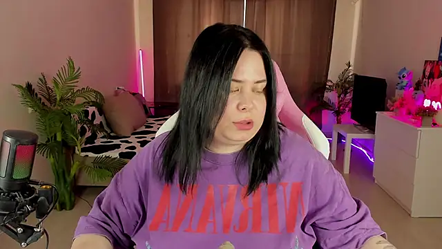 Snapshot of Akemi_BBW chatting on September 16, 7:16 am Akemi BBW online show from September 16, 7:16 am