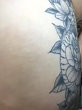 kaoticblue  online show from April 9, 6:19 am