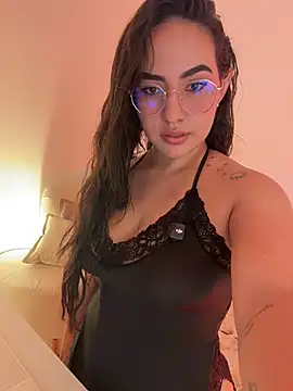 anniesweet02 online show from April 21, 11:34 pm