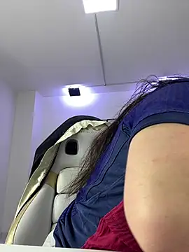 Isa reel online show from April 22, 8:06 pm