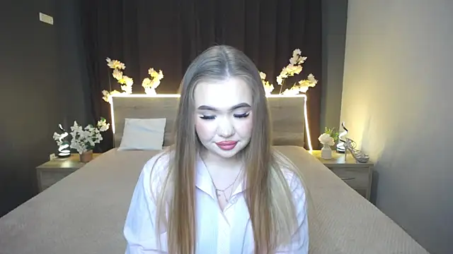 StacyYellig online show from April 23, 7:49 pm