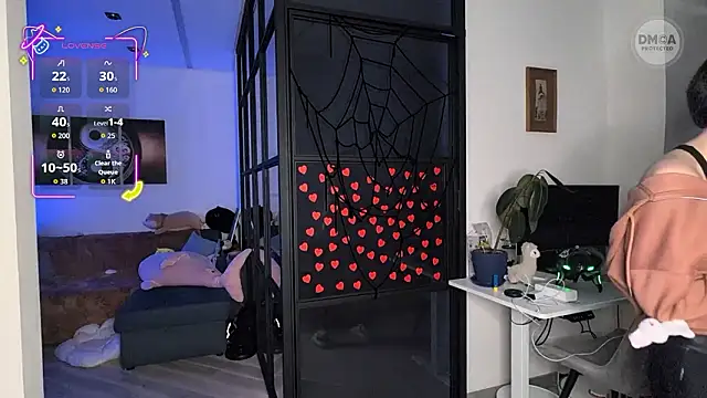 LadyGrotesk online show from February 19, 7:24 pm