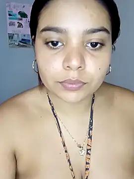 Snapshot of stefanie010 chatting on October 31, 5:50 pm stefanie010 online show from October 31, 5:50 pm