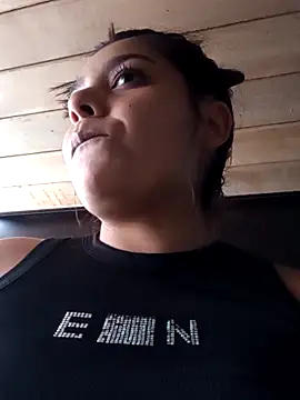 Snapshot of stefanie010 chatting on October 4, 7:51 pm stefanie010 online show from October 4, 7:51 pm