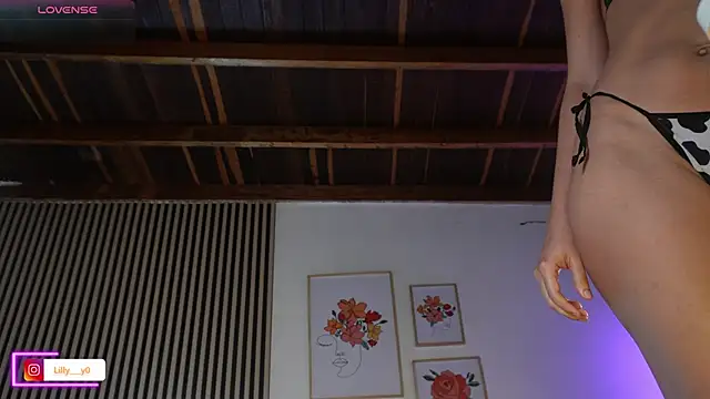 LillyDolls23 online show from April 25, 1:25 pm