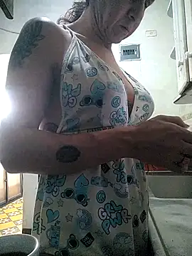 Cameron puppy online show from April 22, 7:55 pm