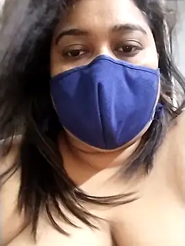 indianlisa5 online show from April 22, 5:43 pm