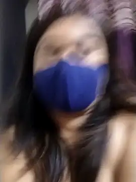 indianlisa5 online show from April 24, 6:44 pm