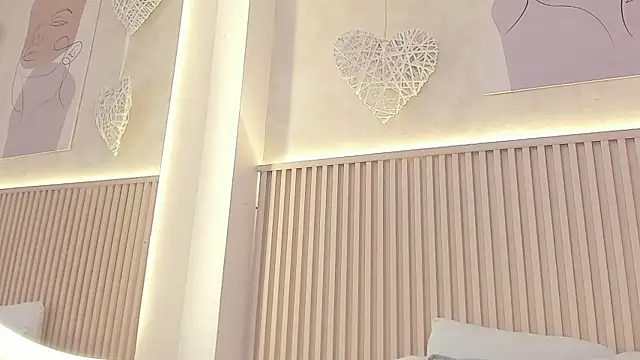 daiana curly online show from April 20, 8:34 pm