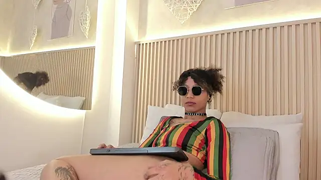 daiana curly online show from April 21, 9:00 pm