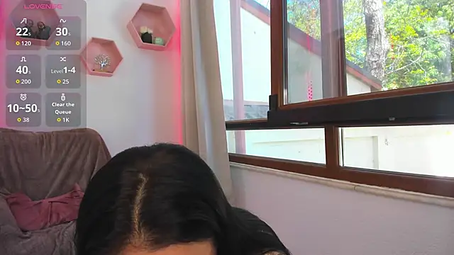 Awesome Jolie online show from April 28, 8:29 am