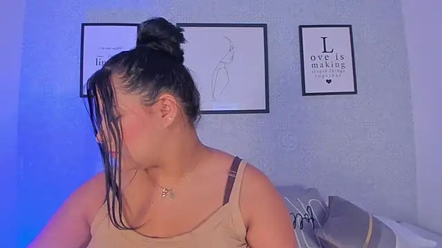 Natasha harper online show from April 24, 1:25 pm