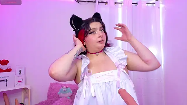 Sachi Meow online show from April 24, 7:05 pm