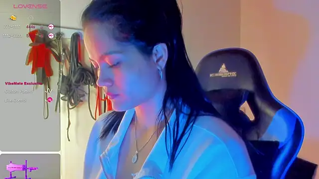 scarlet-kennedy98 online show from April 24, 9:50 pm