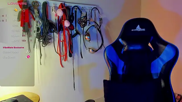 scarlet-kennedy98 online show from April 27, 8:17 pm