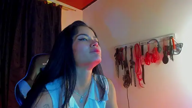 Snapshot of scarlet-kennedy98 chatting on October 20, 7:50 pm scarlet-kennedy98 online show from October 20, 7:50 pm