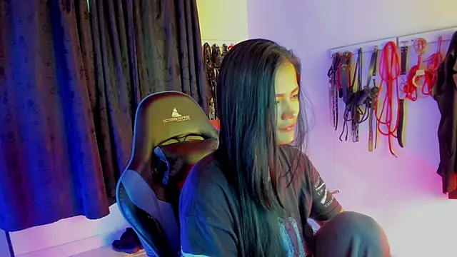 Snapshot of scarlet-kennedy98 chatting on September 10, 11:05 pm scarlet-kennedy98 online show from September 10, 11:05 pm