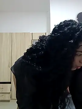 Issa Km  online show from April 20, 1:08 am