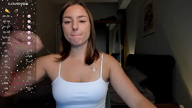 ThreeshaWhite online show from October 2, 5:12 am