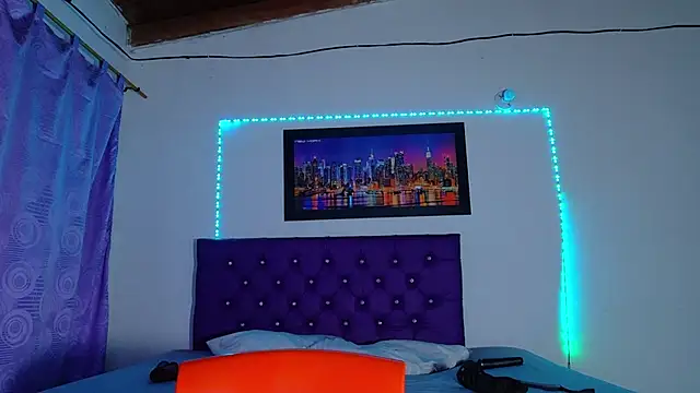 colombianmilf  online show from November 26, 4:13 am