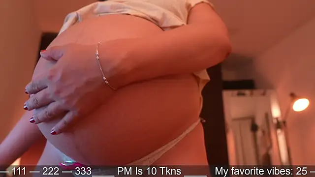 Anah s online show from April 21, 12:47 am