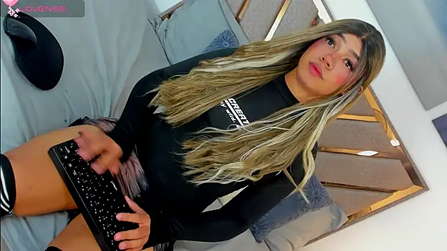 Snapshot of Hanz_sex chatting on September 19, 11:48 pm Hanz sex online show from September 19, 11:48 pm