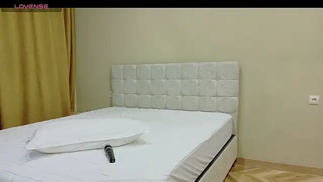 Linajill online show from February 1, 3:27 am