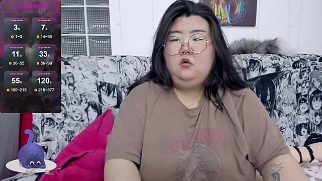 Snapshot of Nadine_asian chatting on September 20, 8:45 am Nadine asian online show from September 20, 8:45 am