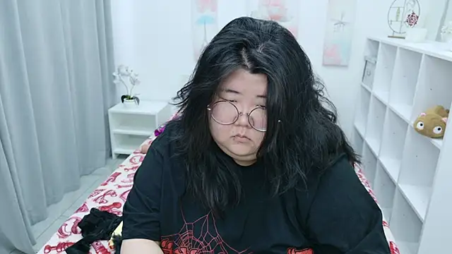 Nadine asian online show from April 23, 7:38 am
