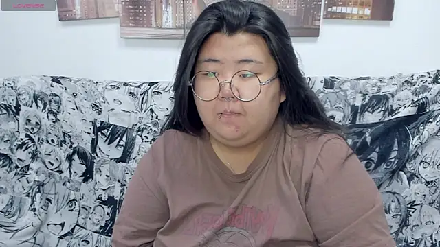 Snapshot of Nadine_asian chatting on October 14, 2:58 am Nadine asian online show from October 14, 2:58 am
