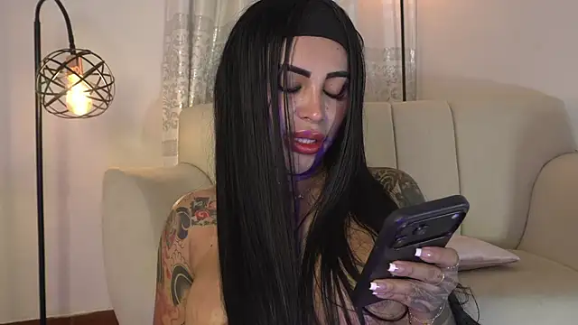 Sofhia cruz online show from April 22, 8:50 pm