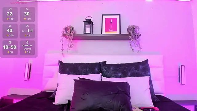 isabella simons online show from April 9, 6:19 am