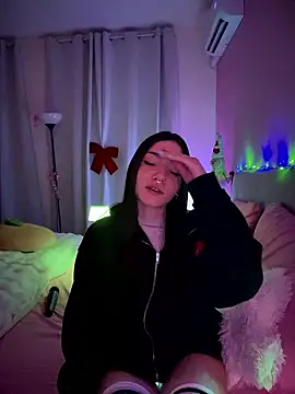 ShannonShanny online show from January 11, 6:57 pm