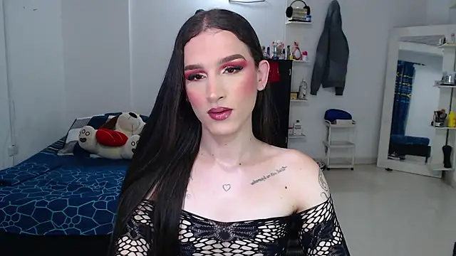 Playwithlulut77 online show from April 21, 12:12 pm