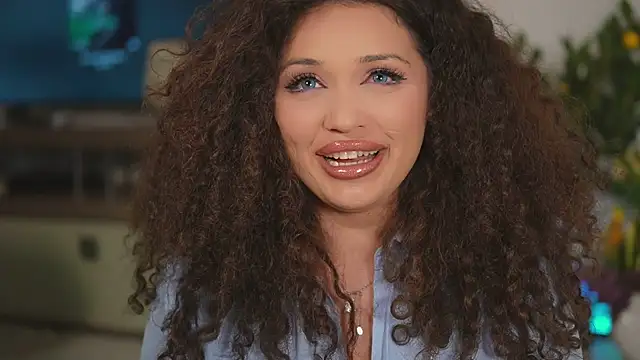 Moan4u online show from April 21, 7:21 pm