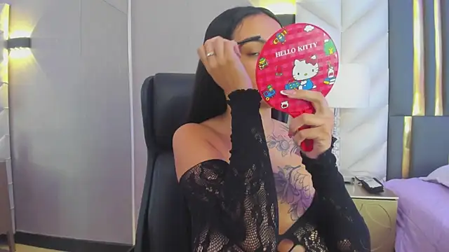 ChloeHarper  online show from March 13, 12:06 pm