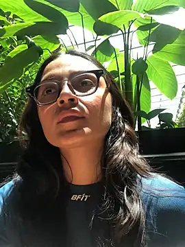 Gia Mazzon online show from April 22, 4:37 pm