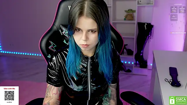 Latex Kitty online show from November 22, 4:31 pm