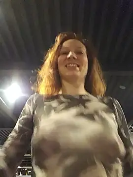 Exhibitionsplit online show from December 18, 9:52 pm