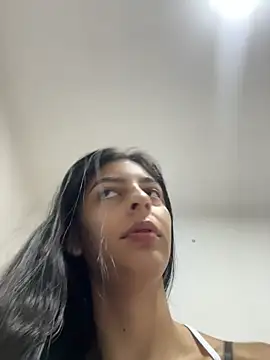 Snapshot of cristel_17 chatting on October 19, 11:07 pm cristel 17 online show from October 19, 11:07 pm