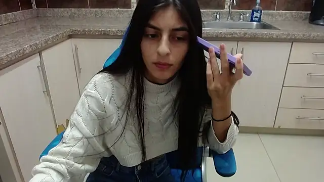 cristel 17 online show from March 10, 1:48 pm