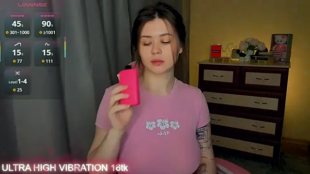 cutie mili online show from May 25, 2:38 pm