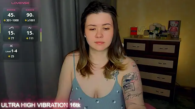 cutie mili online show from May 12, 8:22 am