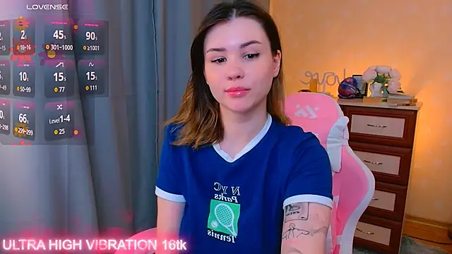 cutie mili online show from October 8, 11:14 am