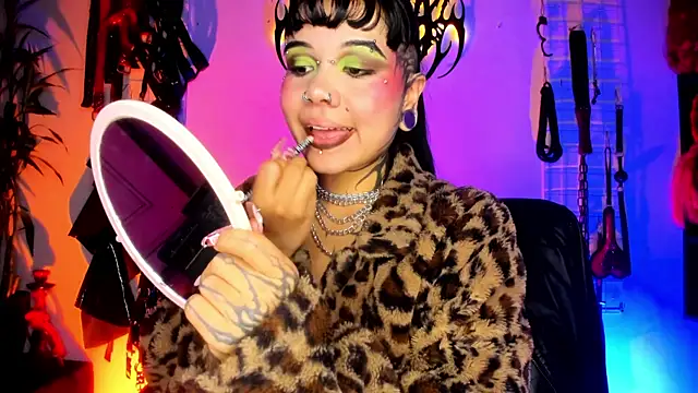 irregular fetish  online show from July 17, 2:38 am